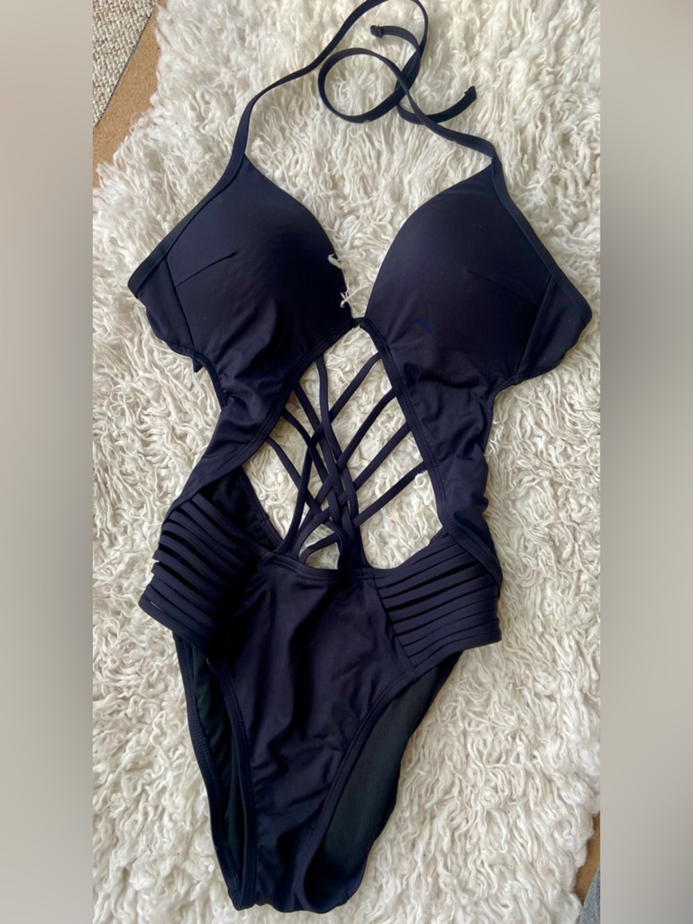 Kenneth Cole Swimsuit - EUC 🏝️